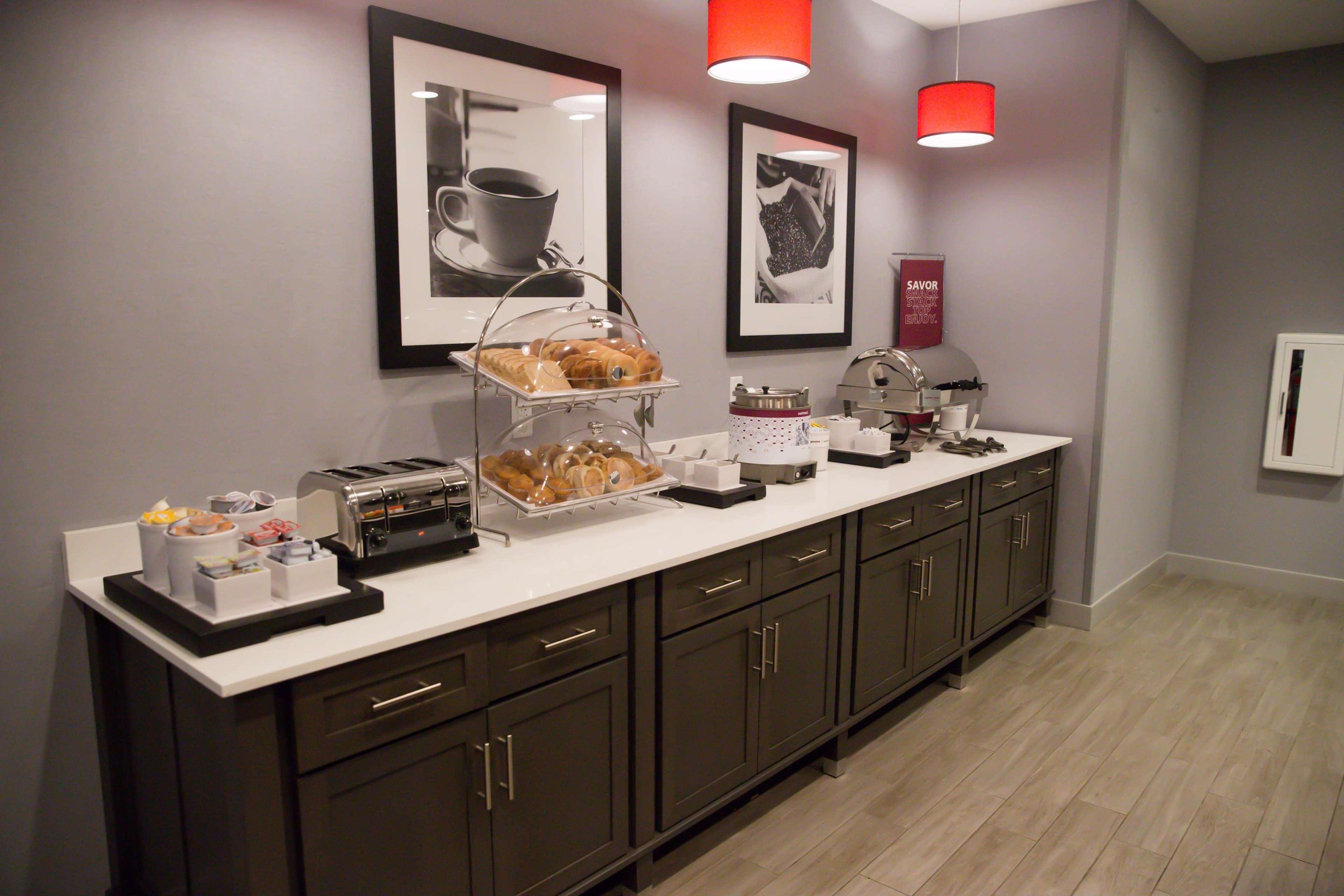 Hampton Inn-Pontiac Buitenkant foto